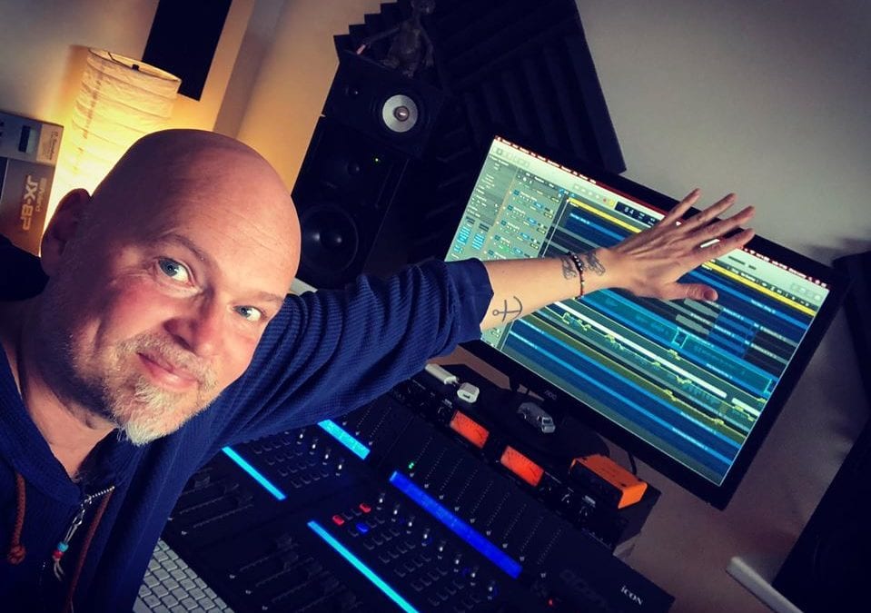 Chris Laney – Tina Turner nagy slágerét vette fel a karanténban