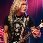 Carlos Cavazo – „Ostobaság folytatni a Quiet Riotot”