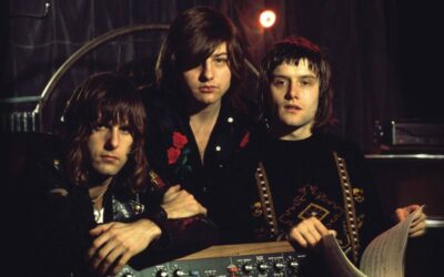 Emerson, Lake & Palmer – Az első hivatalos könyv jelenik meg róluk