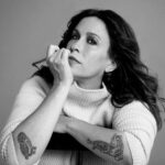 Alanis Morissette – Kislemezdal a Mentális Egészség Nemzetközi Akciónapja alkalmából