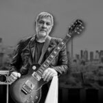 Alex Lifeson – Két vadonatúj dallal jelentkezett