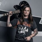 Emily Wolfe – Megjelent a texasi énekes-gitáros második albuma