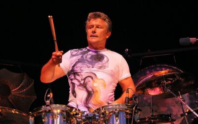 Carl Palmer videóüzenetben kért elnézést az újabb halasztásért