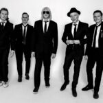 Def Leppard – Hivatalos videón a Kick
