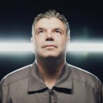 Lonely Robot – Óda a félresikerült emberekhez
