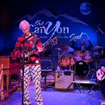 Robby Krieger – Debütált a Doors-gitáros új bandája