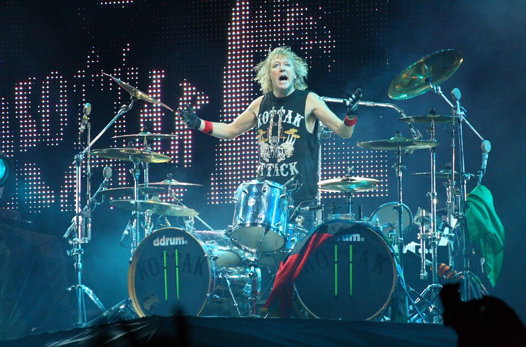 Elhunyt James Kottak