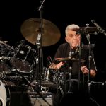 Kezdj el gyanakodni, ha a nézőtér tele van zenészekkel: Steve Gadd Band – Erkel Színház, 2023. 11. 0...