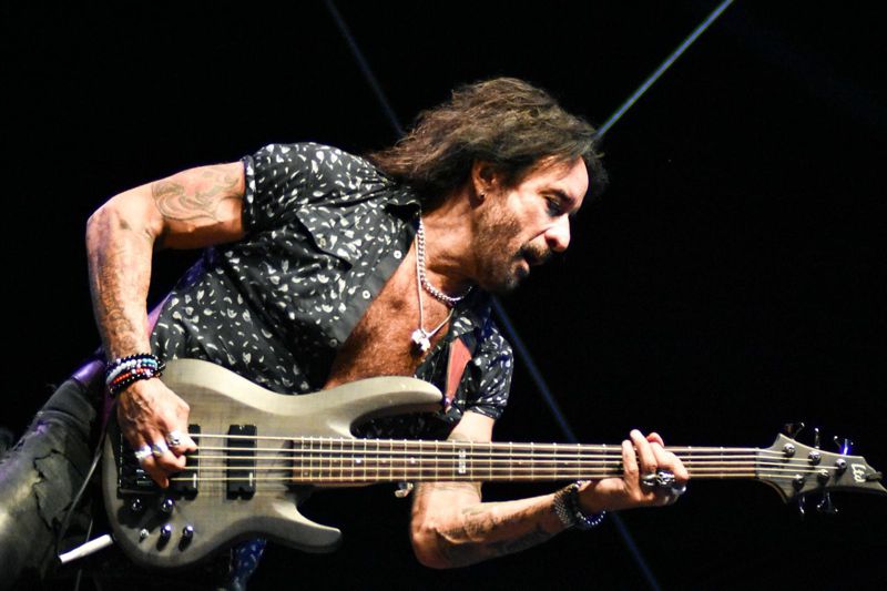 Marco Mendoza – Back to Backstage Pub