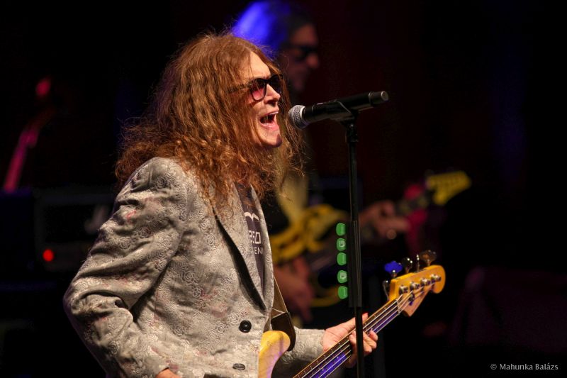 Glenn Hughes