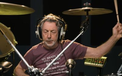 Simon Phillips – Így kell a heavy metal dobolásba fifikát vinni