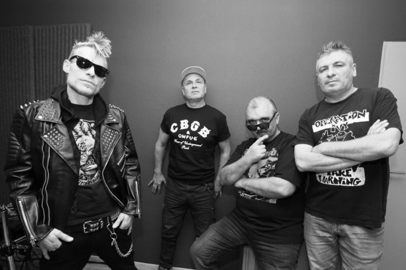 C.A.F.B. – 8 év után új album