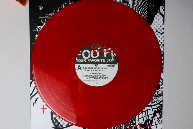 Foo Fighters - Your Favorite Toy