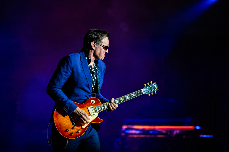 Találkozás egy élő gitárlegendával: Joe Bonamassa 2027 nyarán a Budapest Parkban lép fel