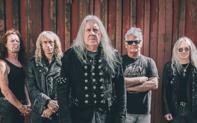 Saxon – Kővé meredve várjuk a márciust